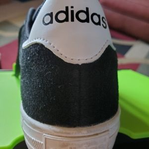 Adidas Mens Black & White Tennis Shoes Size 9